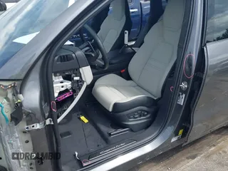 2025 Porsche Cayenne with VIN WP1AM2AY7SDA27408, listed as a IAAI auction lot 42462860 with 2,910 mi miles and . Bid and sale history available at DreamBid. Image 17.