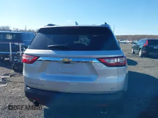 2020 Chevrolet Traverse LT z VIN 1GNEVHKW8LJ108105, wystawiony jako IAAI lot #41854348 z przebiegiem 153 532 mil mil oraz . Historia ofert i sprzedaży dostępna na DreamBid. Obrazek 16.