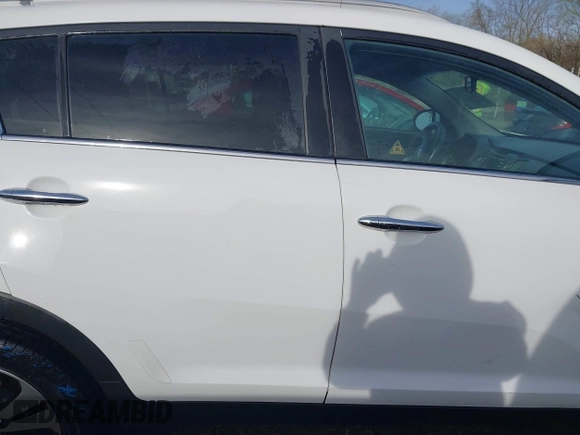 2012 Kia Sportage EX with VIN KNDPCCA29C7243499, listed as a IAAI auction lot 41922367 with 200,563 mi miles and . Bid and sale history available at DreamBid. Image 13.