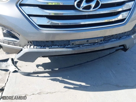 2015 Hyundai Santa Fe Sport with VIN 5XYZTDLB2FG294782, listed as a IAAI auction lot 41970007 with 144,531 mi miles. Bid and sale history available at carsss.com. Image 6.
