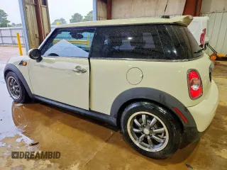 2012 MINI Hardtop z VIN WMWSU3C54CT543437, wystawiony jako Copart lot #60613355 z przebiegiem 43 932 mil mil oraz Szkoda całkowita • Salvage title. Historia ofert i sprzedaży dostępna na DreamBid. Obrazek 2.