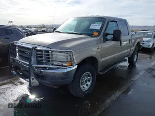 2003 Ford F-350 XL z VIN 1FTSW31P63EC46630, wystawiony jako IAAI lot #41699789 z przebiegiem 129 633 mil mil oraz . Historia ofert i sprzedaży dostępna na DreamBid. Obrazek 17.