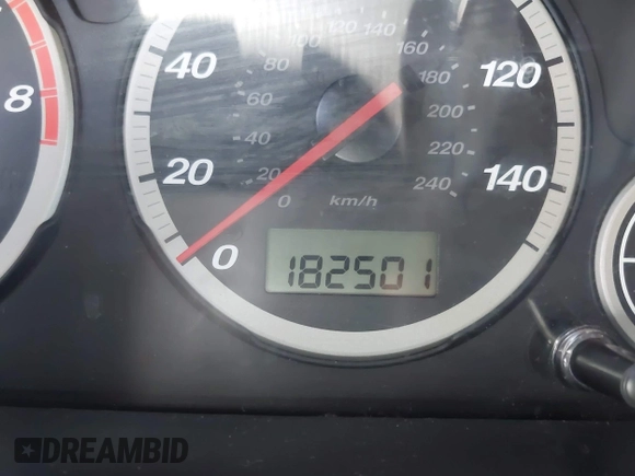 2002 Honda CR-V EX with VIN SHSRD78882U012165, listed as a IAAI auction lot 42162827 with 182,501 mi miles. Bid and sale history available at carsss.com. Image 7.