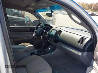 2006 Toyota Tacoma z VIN 5TETX22N76Z292655, wystawiony jako IAAI lot #41985857 z przebiegiem 248 821 mil mil oraz . Historia ofert i sprzedaży dostępna na DreamBid. Obrazek 5.