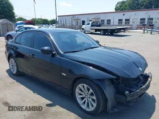 2011 BMW 3 Series 328i with VIN WBAPH7C59BA800846, listed as a IAAI auction lot 42612040 with 164,758 mi miles and . Bid and sale history available at DreamBid. Image 1.