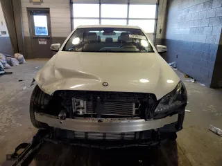 2015 Mercedes-Benz E-Class E 250 BlueTEC Luxury with VIN WDDHF0EB0FB089213, listed as a Copart auction lot 37906993 with 105,953 mi miles. Bid and sale history available at carsss.com. Image 5.