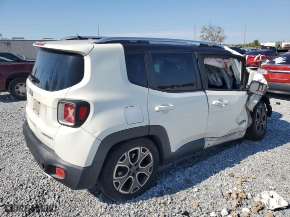 2015 Jeep Renegade Limited with VIN ZACCJADT8FPB45116, listed as a Copart auction lot 88118445 with 0 mi miles and Salvage Title. Bid and sale history available at carsss.com. Image 3.