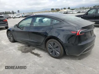 2024 Tesla Model 3 z VIN 5YJ3E1EA6RF739698, wystawiony jako Copart lot #53578755 z przebiegiem 10 847 mil mil oraz Szkody całkowita. Historia ofert i sprzedaży dostępna na DreamBid. Obrazek 2.