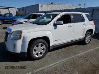 2013 GMC Terrain SLE z VIN 2GKFLREK7D6211925, wystawiony jako Copart lot #58433455 z przebiegiem Nie podano mil oraz Czysty tytuł • Clean title. Historia ofert i sprzedaży dostępna na DreamBid. Obrazek 1.