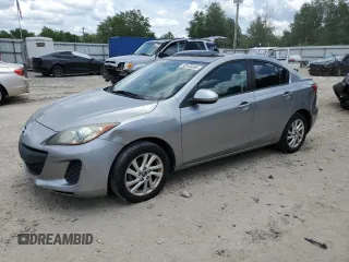 2013 Mazda 3 i Grand Touring z VIN JM1BL1W75D1766834, wystawiony jako Copart lot #58145695 z przebiegiem 103 784 mil mil oraz Czysty tytuł • Clean title. Historia ofert i sprzedaży dostępna na DreamBid. Obrazek 1.