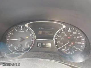 2014 Nissan Altima 2.5 S with VIN 1N4AL3AP2EC193918, listed as a IAAI auction lot 42038404 with 196,162 mi miles. Bid and sale history available at carsss.com. Image 7.