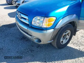 2004 Toyota Tundra SR5 with VIN 5TBET34184S444112, listed as a IAAI auction lot 41989446 with 249,820 mi miles and . Bid and sale history available at DreamBid. Image 6.