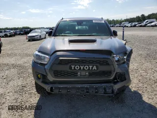 2022 Toyota Tacoma SR z VIN 3TYCZ5AN8NT076536, wystawiony jako Copart lot #55268985 z przebiegiem 57 697 mil mil oraz Szkoda całkowita • Salvage title. Historia ofert i sprzedaży dostępna na DreamBid. Obrazek 5.