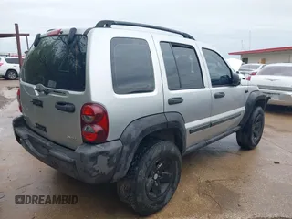2006 Jeep Liberty Sport with VIN 1J4GL48K26W184408, listed as a IAAI auction lot 41893534 with 1 mi miles. Bid and sale history available at carsss.com. Image 4.