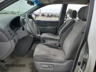 2008 Toyota Sienna CE z VIN 5TDZK23C08S204745, wystawiony jako Copart lot #55127115 z przebiegiem 241 118 mil mil oraz Szkoda całkowita • Salvage title. Historia ofert i sprzedaży dostępna na DreamBid. Obrazek 7.