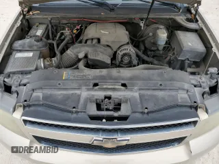 2008 Chevrolet Suburban LT w/3LT with VIN 3GNFC16098G143610, listed as a Copart auction lot 52948285 with 246,589 mi miles and Salvage Title. Bid and sale history available at carsss.com. Image 12.