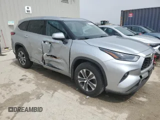 2021 Toyota Highlander XLE z VIN 5TDGZRBH4MS081292, wystawiony jako Copart lot #53674315 z przebiegiem 85 895 mil mil oraz Szkoda całkowita • Salvage title. Historia ofert i sprzedaży dostępna na DreamBid. Obrazek 4.
