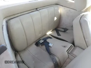 1992 Mercedes-Benz 500 z VIN WDBFA66E3NF060502, wystawiony jako Copart lot #50443615 z przebiegiem 99 956 mil mil oraz Czysty tytuł • Clean title. Historia ofert i sprzedaży dostępna na DreamBid. Obrazek 10.