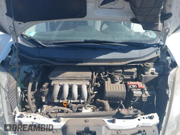 2010 Honda Fit with VIN JHMGE8H25AC029528, listed as a IAAI auction lot 41084208 with 58,774 mi miles. Bid and sale history available at carsss.com. Image 10.