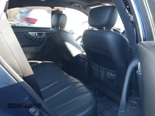 2017 Infiniti QX70 z VIN JN8CS1MW4HM410093, wystawiony jako IAAI lot #41232717 z przebiegiem 46 717 mil mil oraz . Historia ofert i sprzedaży dostępna na DreamBid. Obrazek 8.