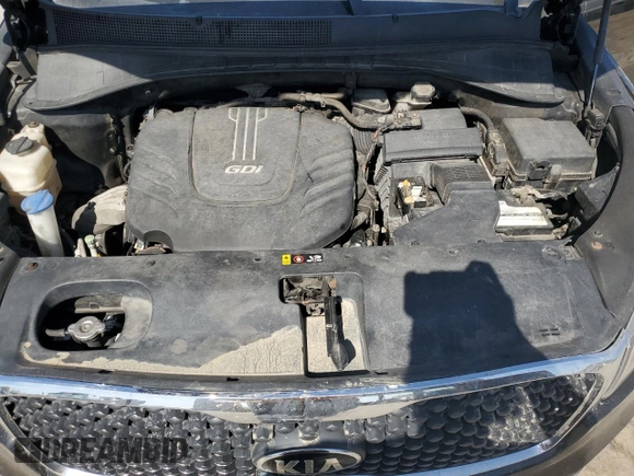 2016 Kia Sorento LX z VIN 5XYPGDA59GG179624, wystawiony jako Copart lot #54528595 z przebiegiem Nie podano mil oraz Szkoda całkowita • Salvage title. Historia ofert i sprzedaży dostępna na DreamBid. Obrazek 12.