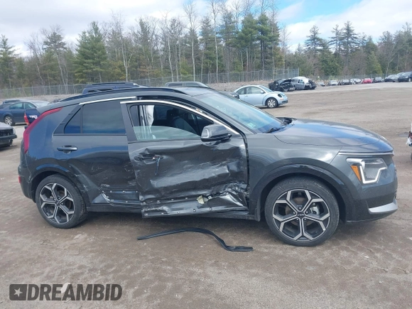 2023 Kia Niro EX with VIN KNDCR3LE3P5044602, listed as a IAAI auction lot 41974352 with 39,200 mi miles. Bid and sale history available at carsss.com. Image 13.