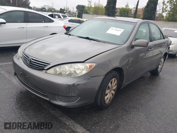 2006 Toyota Camry STD with VIN 4T1BE32KX6U736211, listed as a IAAI auction lot 41730669 with 112,648 mi miles. Bid and sale history available at carsss.com. Image 17.