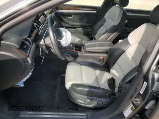 2007 Audi S8 z VIN WAUPN44E97N013501, wystawiony jako Copart lot #74240814 z przebiegiem Nie podano mil oraz Szkoda całkowita • Salvage title. Historia ofert i sprzedaży dostępna na DreamBid. Obrazek 7.