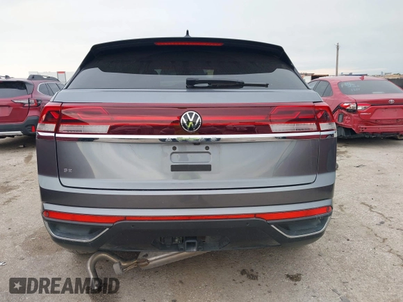 2024 Volkswagen Atlas SE с VIN 1V2JE2CA4RC248607, выставлен на аукционе IAAI как лот 42105089 с пробегом 8 321 миль миль и . История ставок и продаж доступна на DreamBid. Изображение 16.