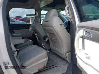 2008 GMC Acadia SLT2 with VIN 1GKER33738J160177, listed as a IAAI auction lot 41491014 with 203,155 mi miles. Bid and sale history available at carsss.com. Image 8.