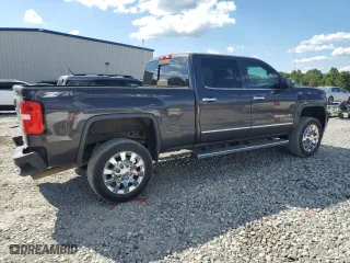 2015 GMC Sierra 2500HD Denali with VIN 1GT120EG3FF612025, listed as a Copart auction lot 67917764 with 162,780 mi miles and Salvage Title. Bid and sale history available at carsss.com. Image 3.