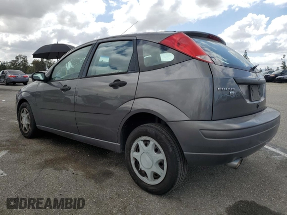 2006 Ford Focus S z VIN 1FAFP37N76W182882, wystawiony jako Copart lot #56939295 z przebiegiem 136 831 mil mil oraz Szkoda całkowita • Salvage title. Historia ofert i sprzedaży dostępna na DreamBid. Obrazek 2.