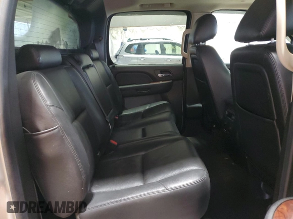 2012 Chevrolet Avalanche LTZ with VIN 3GNTKGE74CG233554, listed as a Copart auction lot 84366554 with 220,440 mi miles and Salvage title. Bid and sale history available at DreamBid. Image 10.