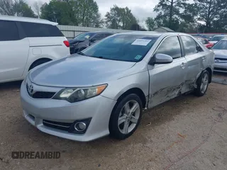 2013 Toyota Camry L with VIN 4T1BF1FK5DU250396, listed as a IAAI auction lot 41855293 with 123,379 mi miles. Bid and sale history available at carsss.com. Image 18.