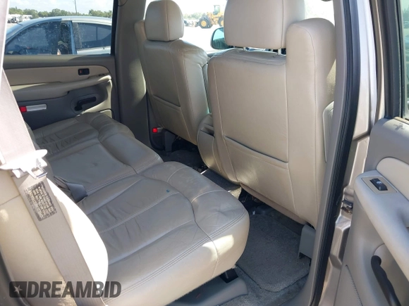 2001 Chevrolet Tahoe LS with VIN 1GNEC13T31J128812, listed as a IAAI auction lot 42855462 with 268,691 mi miles and . Bid and sale history available at DreamBid. Image 8.