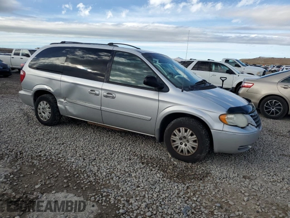 2006 Chrysler Town & Country LWB LX with VIN 2A4GP44R76R793445, listed as a Copart auction lot 43833015 with 248,240 mi miles and Salvage Title. Bid and sale history available at carsss.com. Image 4.