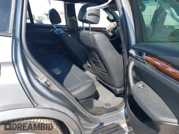 2016 BMW X3 xDrive35i z VIN 5UXWX7C56G0S17597, wystawiony jako IAAI lot #41898335 z przebiegiem 98 184 mil mil oraz . Historia ofert i sprzedaży dostępna na DreamBid. Obrazek 8.