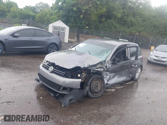 2011 Volkswagen Golf with VIN WVWBB7AJ7BW080691, listed as a IAAI auction lot 40066044 with 232,207 mi miles. Bid and sale history available at carsss.com. Image 2.