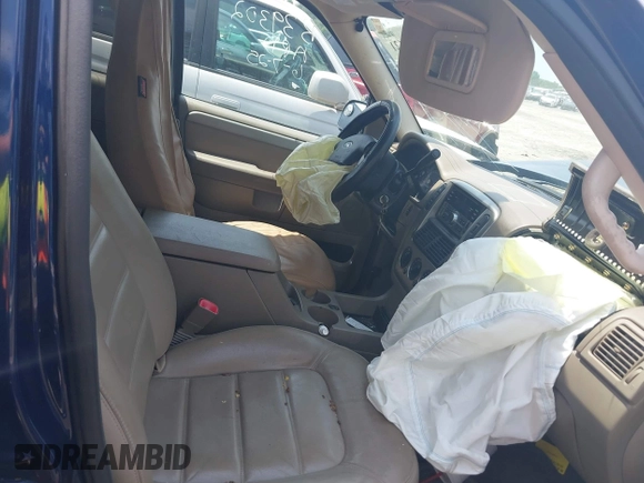 2005 Ford Explorer XLT with VIN 1FMZU63K85UB39302, listed as a IAAI auction lot 42480621 with 171,064 mi miles and . Bid and sale history available at DreamBid. Image 5.