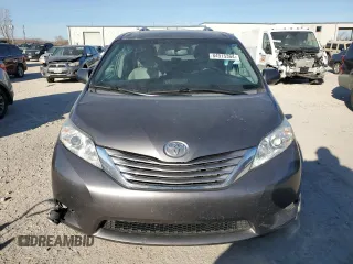 2017 Toyota Sienna XLE Auto Access Seat with VIN 5TDYZ3DC7HS872604, listed as a Copart auction lot 84915364 with 162,500 mi miles and Salvage Title. Bid and sale history available at DreamBid. Image 5.