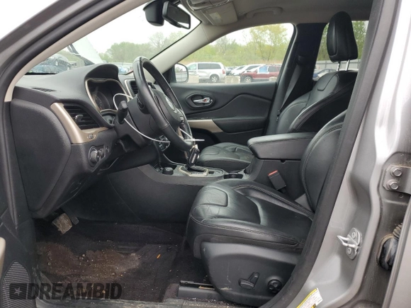 2018 Jeep Cherokee Limited z VIN 1C4PJMDX2JD560459, wystawiony jako Copart lot #55322465 z przebiegiem 71 553 mil mil oraz Szkoda całkowita • Salvage title. Historia ofert i sprzedaży dostępna na DreamBid. Obrazek 7.