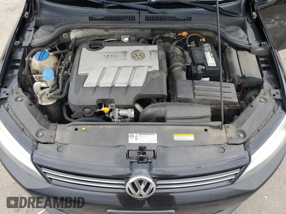 2014 Volkswagen Jetta TDI w/Premium with VIN 3VWLL7AJ0EM307240, listed as a Copart auction lot 59022185 with 104,600 mi miles and Salvage title. Bid and sale history available at DreamBid. Image 11.