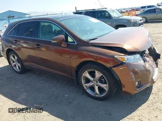 2013 Toyota Venza LE with VIN 4T3BK3BB1DU077562, listed as a IAAI auction lot 40207957 with 132,648 mi miles. Bid and sale history available at carsss.com. Image 1.