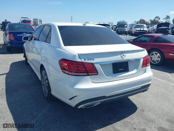 2016 Mercedes-Benz E-Class E 350 Sport with VIN WDDHF5KB8GB256243, listed as a IAAI auction lot 41805689 with 95,593 mi miles. Bid and sale history available at carsss.com. Image 3.