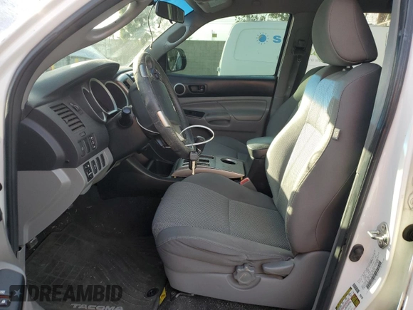 2015 Toyota Tacoma PreRunner with VIN 3TMKU4HN4FM045050, listed as a Copart auction lot 86376684 with 151,582 mi miles and Salvage title. Bid and sale history available at DreamBid. Image 7.