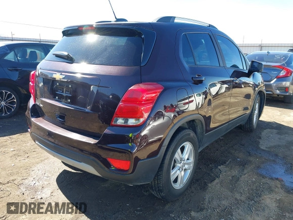2021 Chevrolet Trax LT with VIN KL7CJPSM1MB360646, listed as a IAAI auction lot 41629430 with 84,854 mi miles. Bid and sale history available at carsss.com. Image 4.