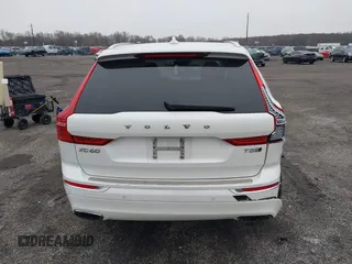 2018 Volvo XC60 Inscription with VIN YV4102RL6J1014331, listed as a IAAI auction lot 41559769 with 89,046 mi miles. Bid and sale history available at carsss.com. Image 16.