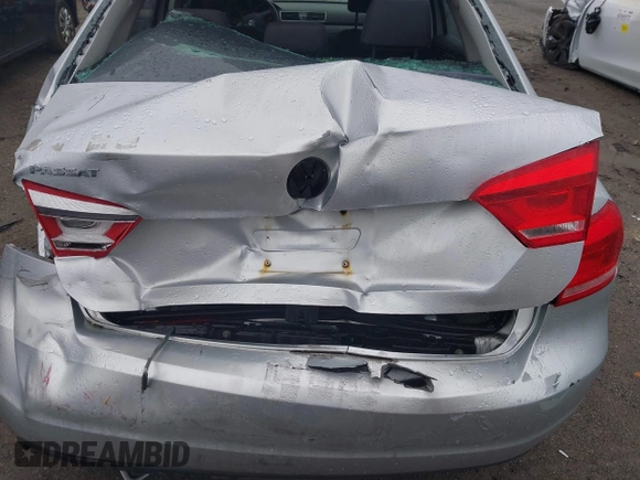 2012 Volkswagen Passat S с VIN 1VWAP7A38CC026671, выставлен на аукционе IAAI как лот 42196429 с пробегом 241 904 миль миль и . История ставок и продаж доступна на DreamBid. Изображение 6.