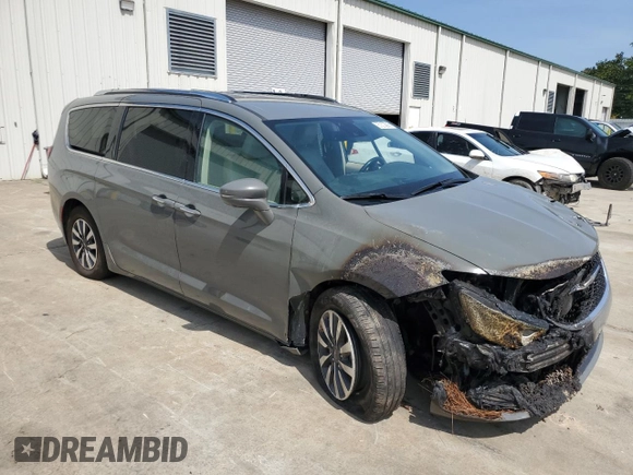 2021 Chrysler Pacifica Hybrid Touring L with VIN 2C4RC1L73MR603162, listed as a Copart auction lot 51253685 with Not provided miles and Salvage title. Bid and sale history available at DreamBid. Image 4.