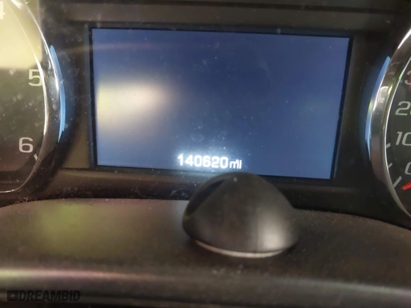 2014 Chevrolet Silverado 1500 LT with VIN 1GCRCREC4EZ296598, listed as a IAAI auction lot 41425582 with 140,620 mi miles. Bid and sale history available at carsss.com. Image 7.